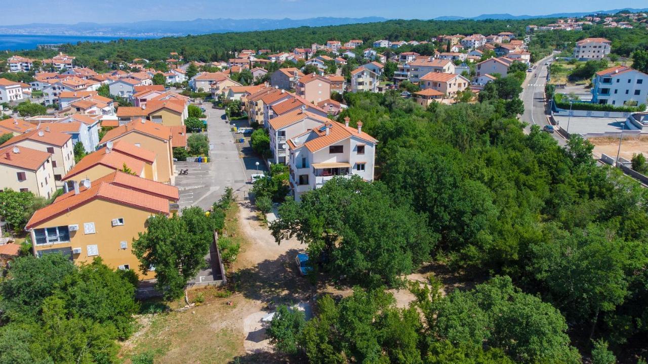 Apartman Mihael Malinska Exterior photo