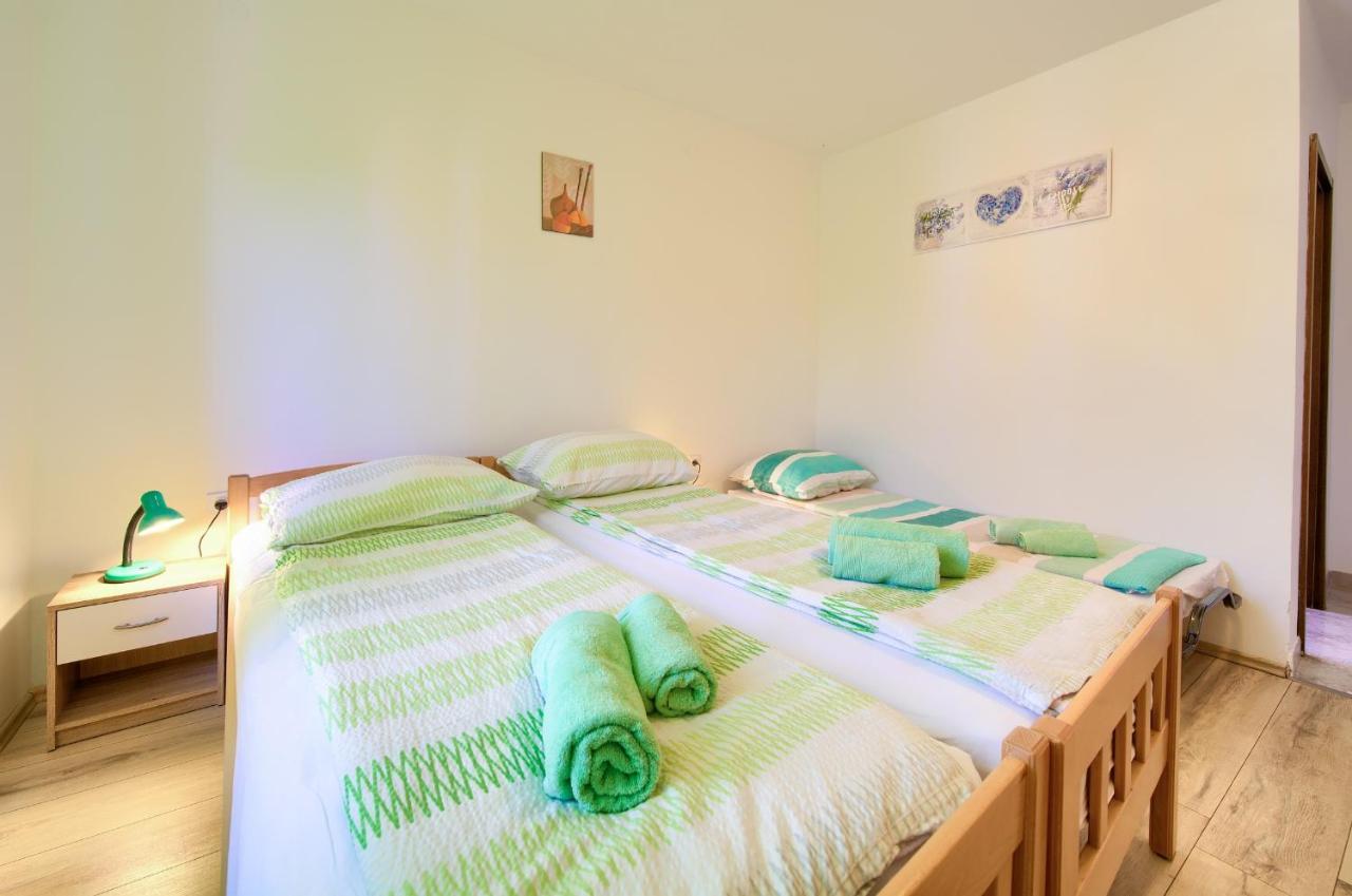 Apartman Mihael Malinska Exterior photo