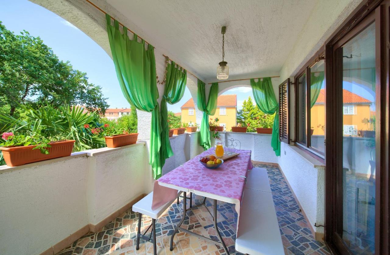 Apartman Mihael Malinska Exterior photo