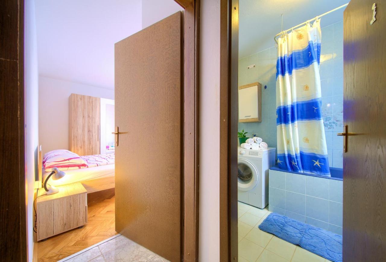 Apartman Mihael Malinska Exterior photo